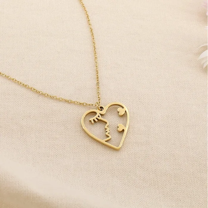 Collier en acier inoxydable cœur visage doré – Image 2