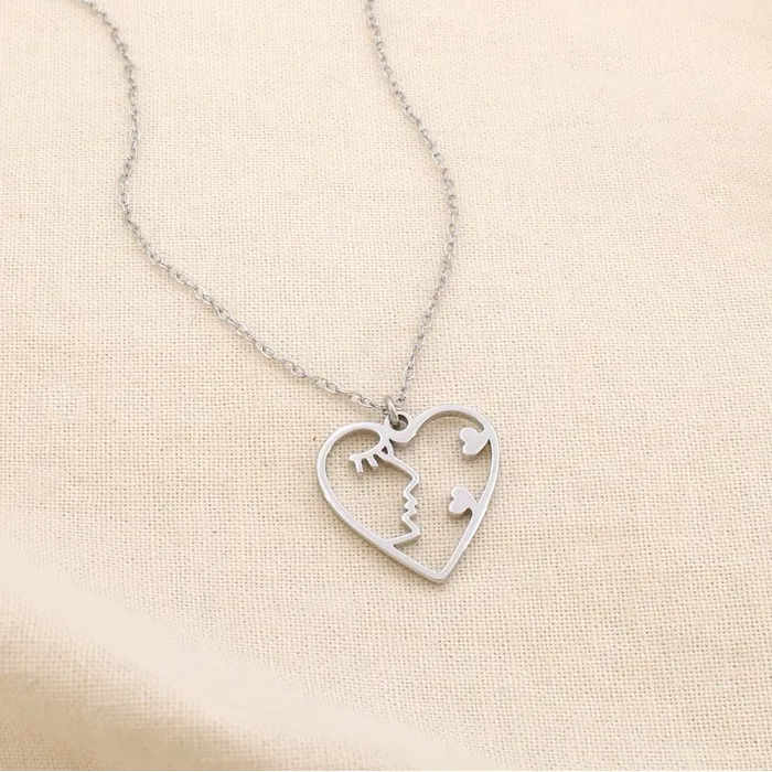 Collier en acier inoxydable cœur visage argenté – Image 2