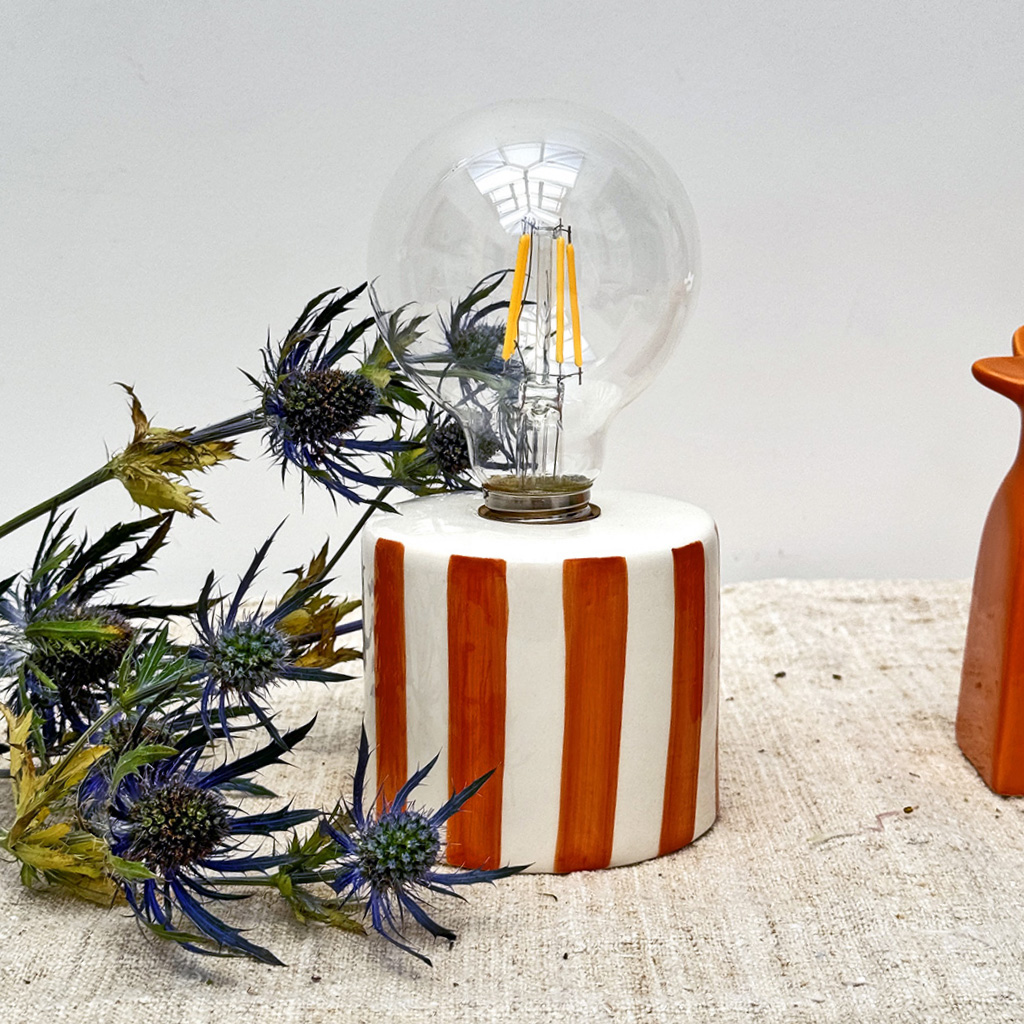 Lampe LED en Faïence à Rayures – Orange – Image 2