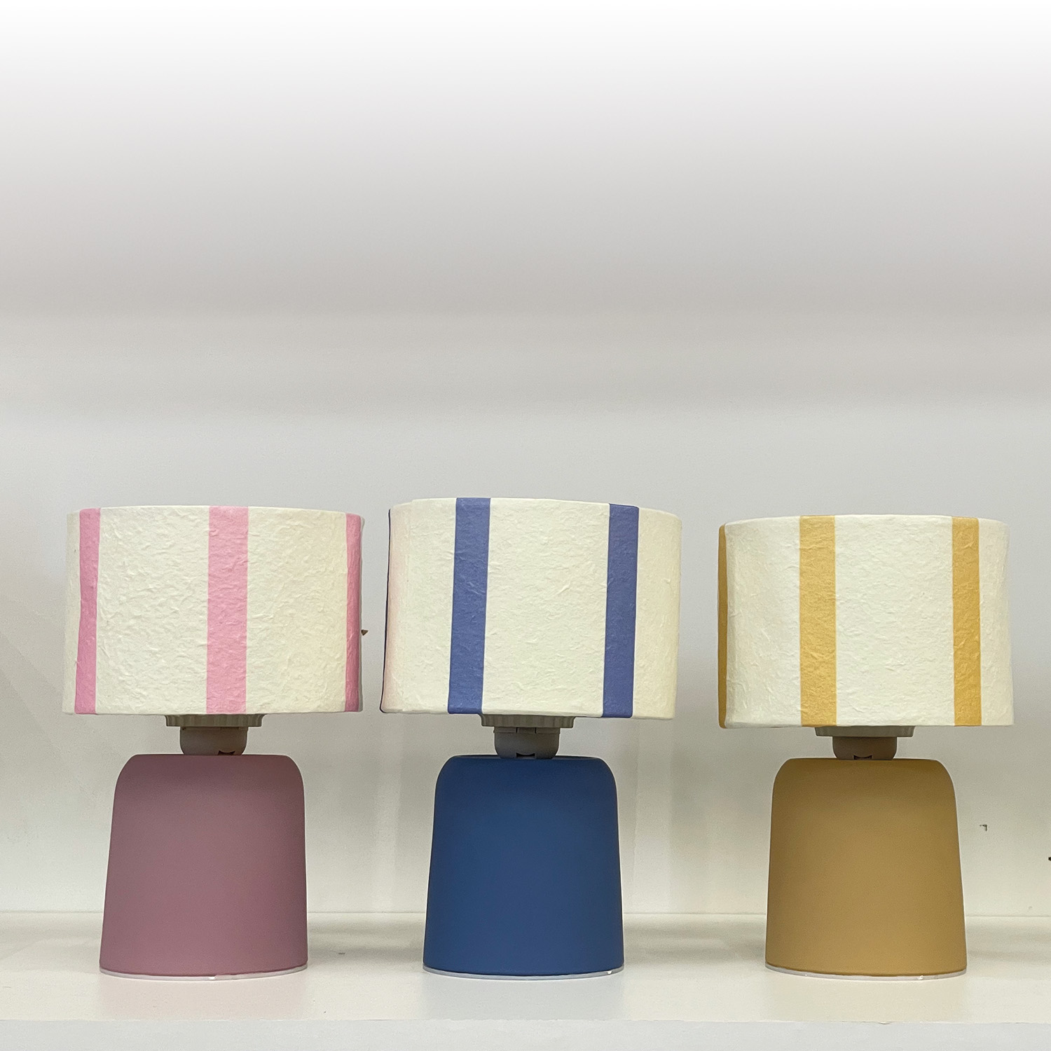 Lampe à LED rayure marron à piles – Image 2