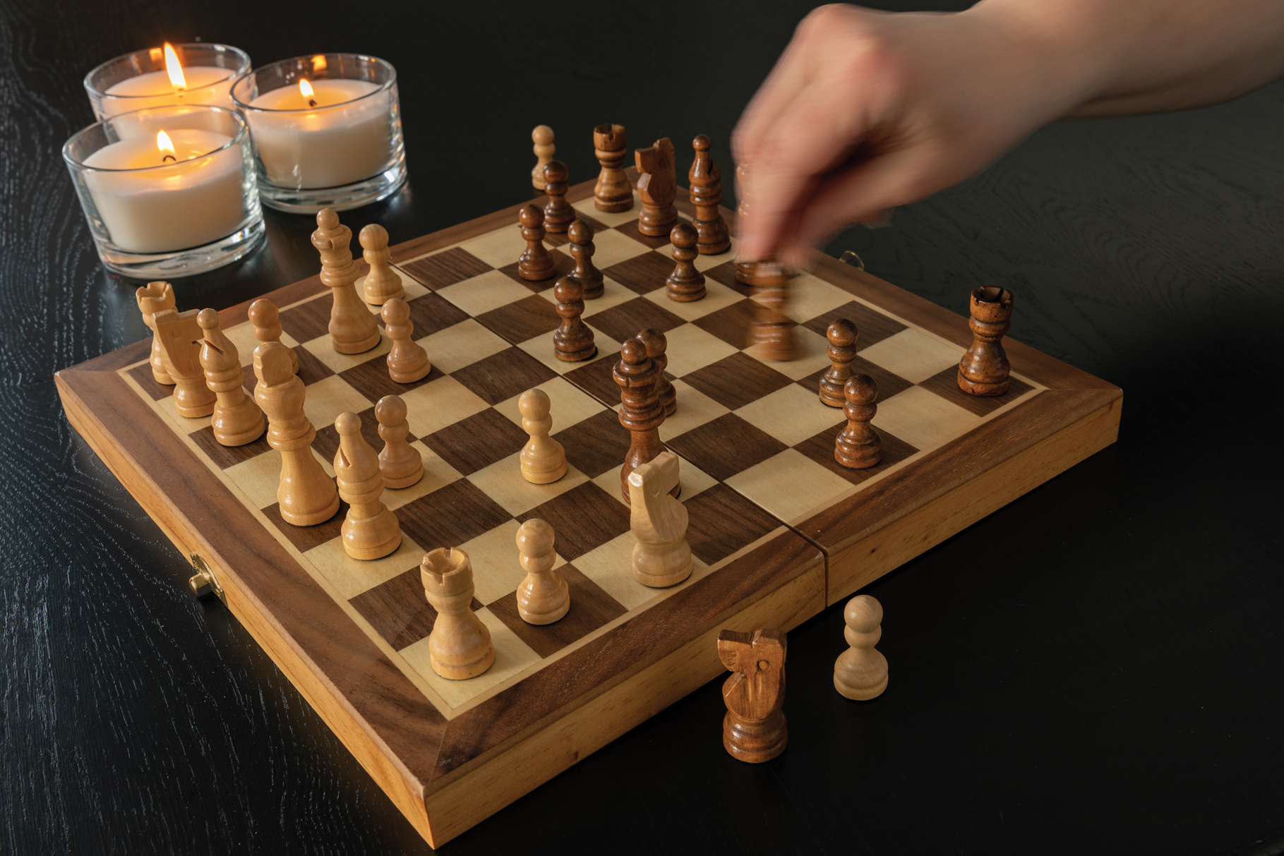 Jeu d'échecs pliable en bois – Image 7